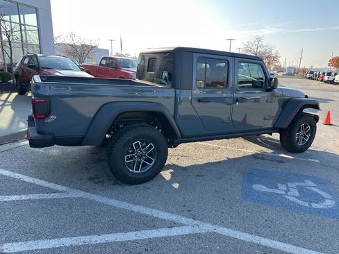 New 2026 Jeep Gladiator Mojave w/ Safety Group image 32