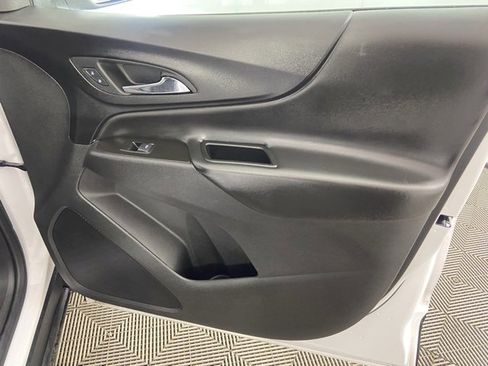 Used 2024 Chevrolet Equinox LT image 9