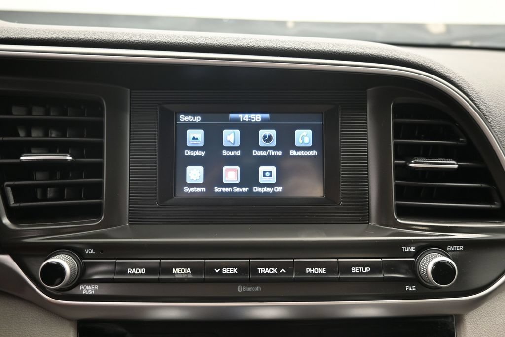 Used 2019 Hyundai Elantra SE FWD image 15
