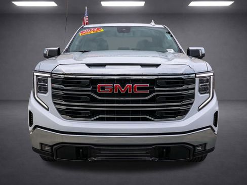 Used 2024 GMC Sierra 1500 SLT image 9