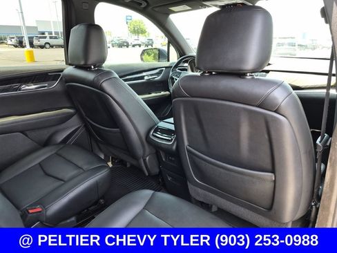 Used 2021 Cadillac XT6 Premium Luxury FWD image 15