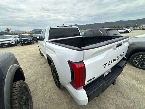 Used 2024 Toyota Tundra Limited AWD/4WD image 4