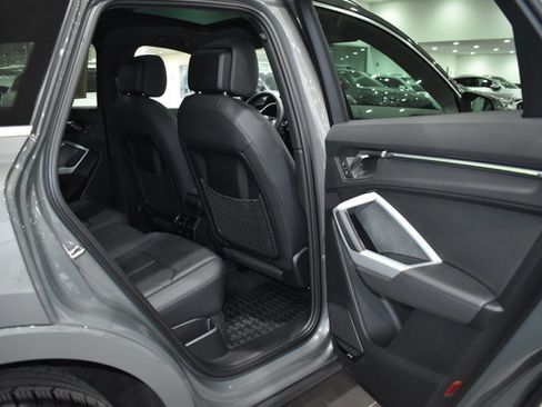 Used 2024 Audi Q3 2.0T Premium Plus w/ Premium Plus Package image 30