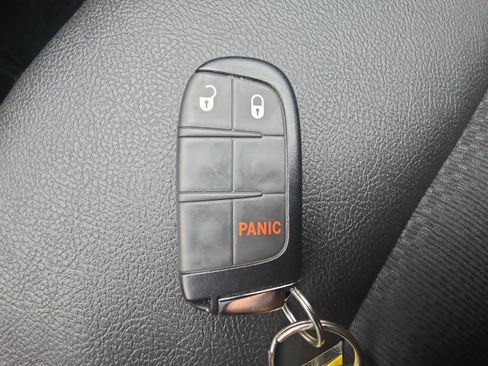 Used 2024 Jeep Compass Trailhawk image 24