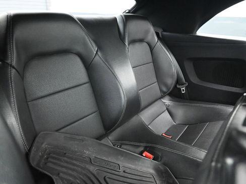 Used 2020 Ford Mustang Premium image 21