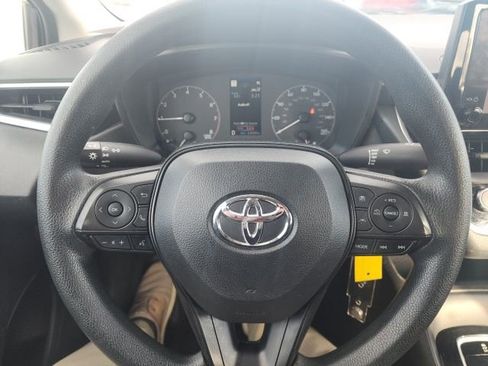 Used 2023 Toyota Corolla LE image 16