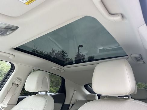 New 2026 Genesis GV60 RWD image 26