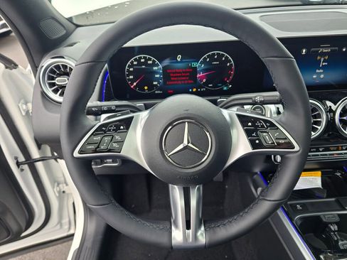New 2026 Mercedes-Benz GLB 250 4MATIC image 13
