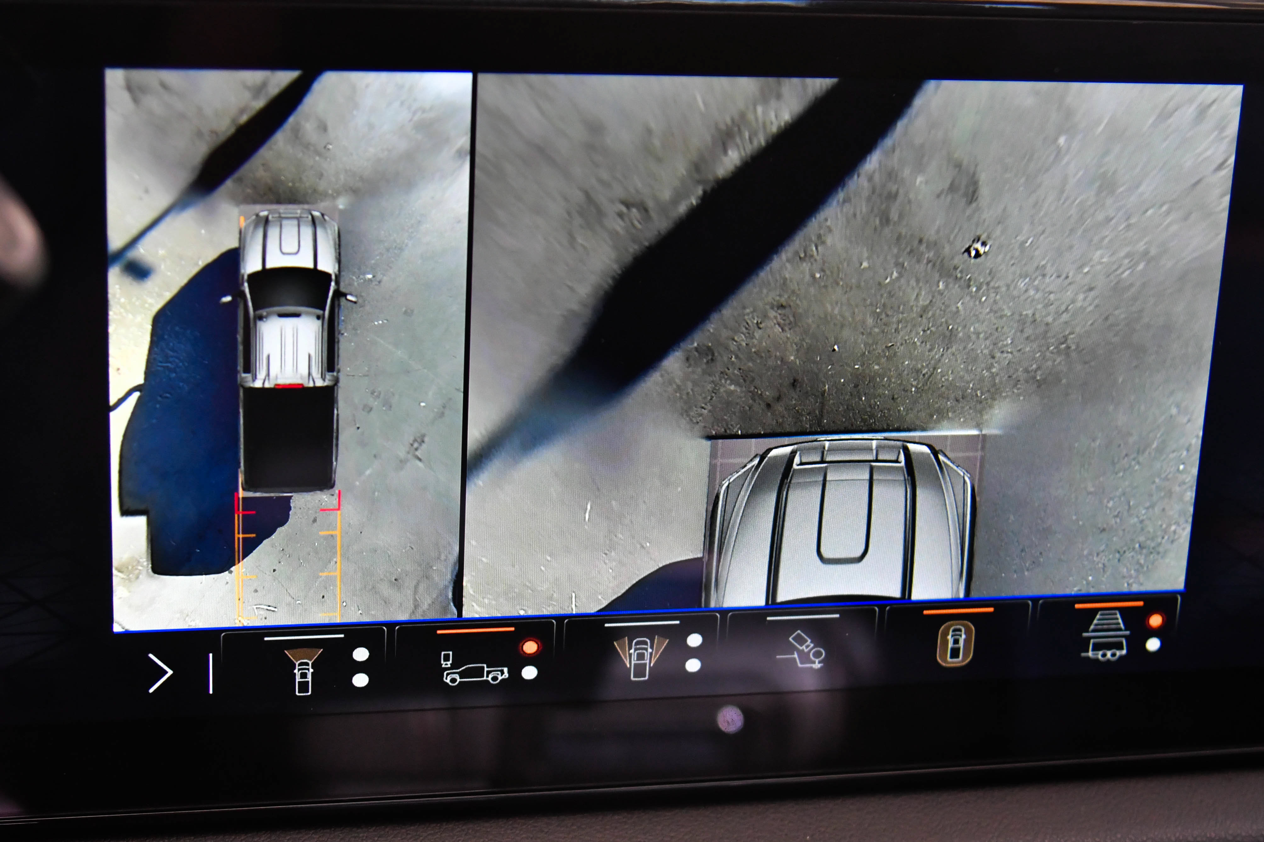 Used 2026 GMC Sierra 2500 AT4 AWD/4WD image 24
