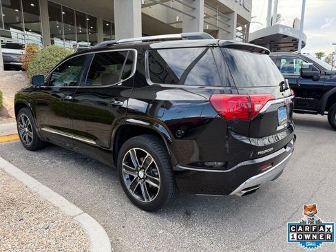 Used 2018 GMC Acadia Denali w/ Technology Package FWD image 4
