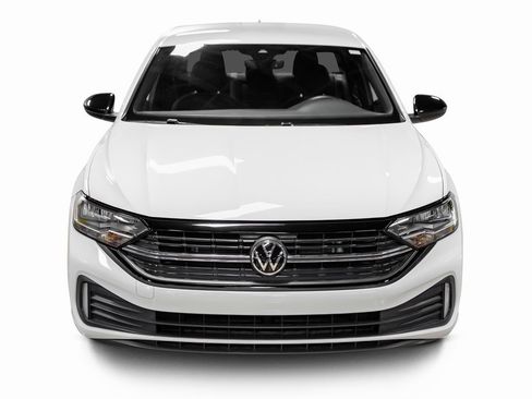 Used 2022 Volkswagen Jetta Sport image 3