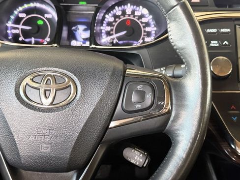 Used 2013 Toyota Avalon Limited FWD image 16