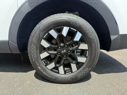 Used 2025 Hyundai Santa Cruz SEL FWD image 8