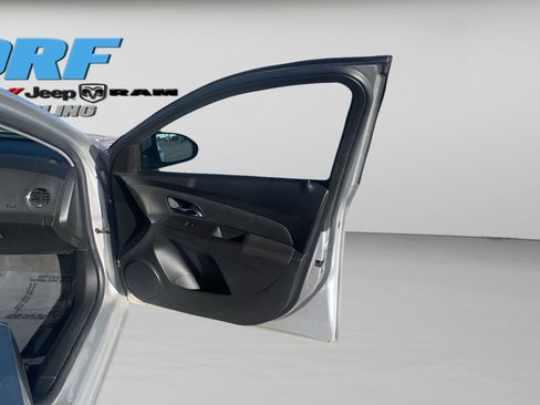 Used 2014 Chevrolet Cruze Eco image 14