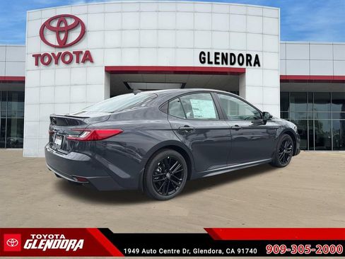 New 2026 Toyota Camry SE FWD image 11