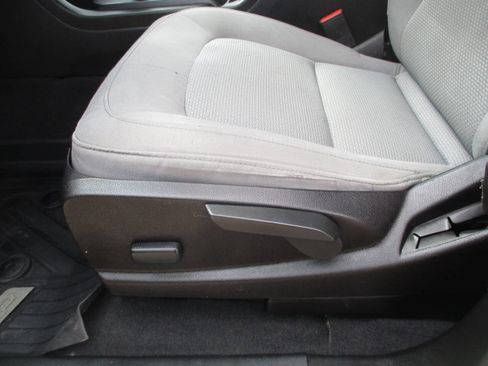 Used 2020 Chevrolet Colorado W/T w/ WT Convenience Package image 17