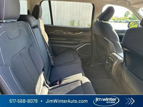 Used 2021 Jeep Grand Cherokee L Laredo w/ Luxury Tech Group I AWD/4WD image 14