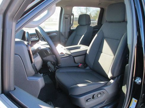 New 2026 GMC Sierra 1500 SLE w/ X31 Off-Road Package image 11