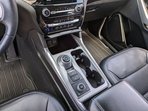 Used 2023 Ford Explorer Limited w/ Limited Technology Package image 13