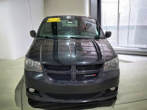 Used 2019 Dodge Grand Caravan SE image 12