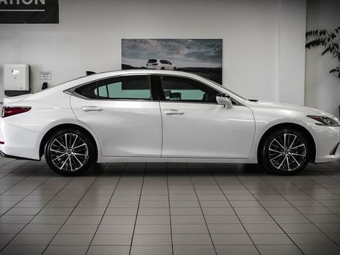 Certified 2023 Lexus ES 350 w/ Premium Package FWD image 5