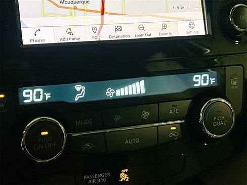 Used 2022 Nissan Rogue Sport SL image 16