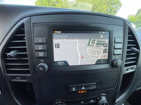 Used 2023 Mercedes-Benz Metris image 23