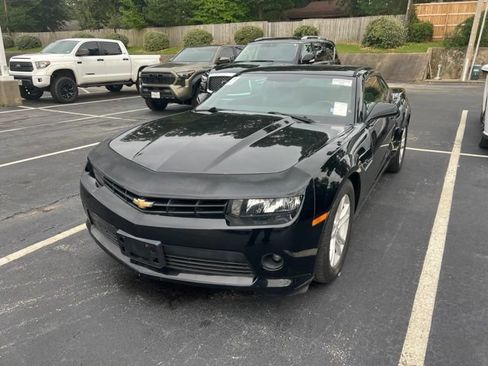 Used 2015 Chevrolet Camaro LT RWD image 1