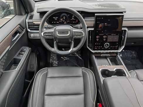 Used 2025 GMC Acadia Denali w/ LPO, Floor Liner Package AWD/4WD image 17