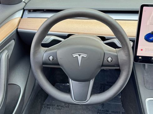 Used 2021 Tesla Model 3 Long Range AWD/4WD image 18