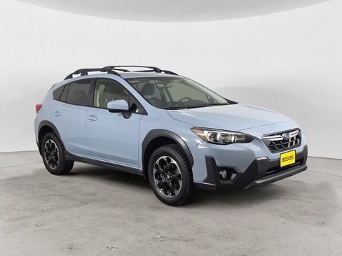 Used 2022 Subaru Crosstrek 2.0i Premium w/ Popular Package #4A AWD/4WD image 3