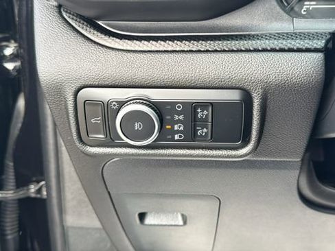 Certified 2024 Ford Explorer ST-Line w/ Class IV Trailer Tow Package image 16