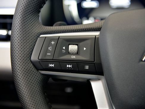 Used 2026 Mitsubishi Outlander SE AWD/4WD image 24