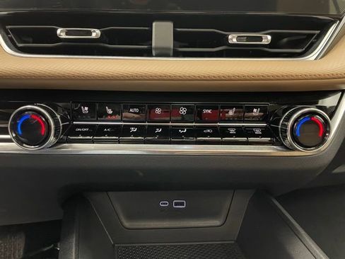 New 2025 Chevrolet Equinox ACTIV w/ Safety and Technology Package image 6