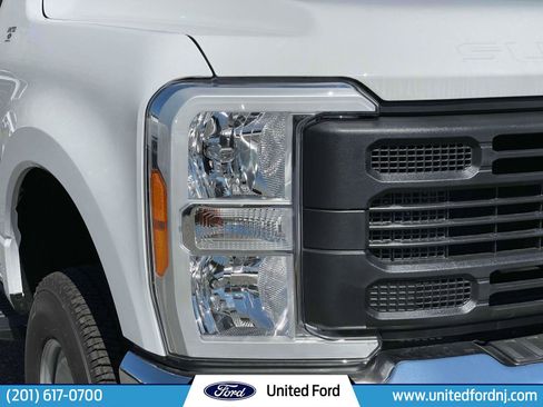New 2023 Ford F250 XL w/ FX4 Off-Road Package image 8