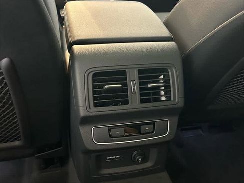 Certified 2025 Audi Q5 2.0T Premium Plus image 20