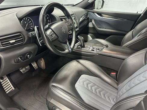 Used 2021 Maserati Levante S GranLusso AWD/4WD image 2