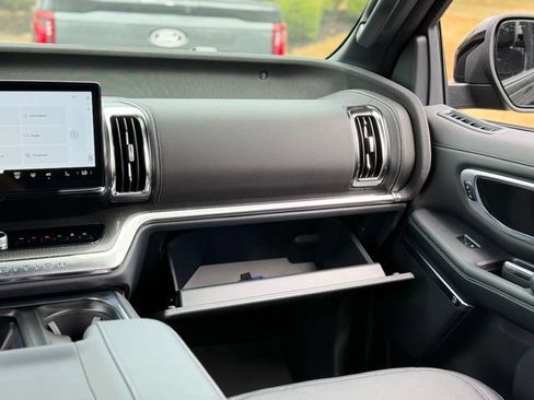 New 2027 Ford Expedition Platinum w/ Stealth Appearance Package AWD/4WD image 36