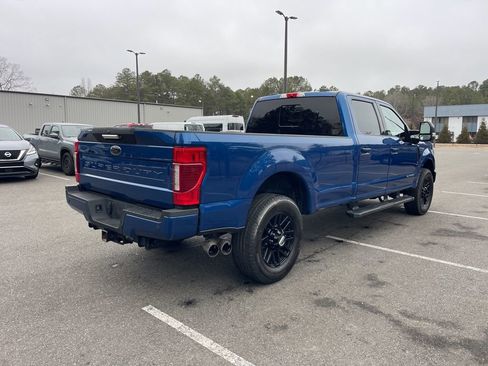 Used 2022 Ford F350 Lariat w/ Black Appearance Package image 6