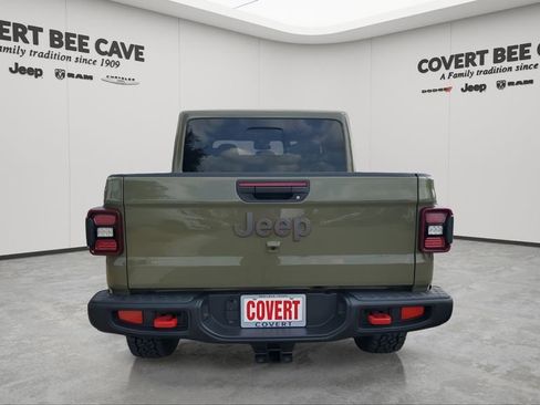 New 2025 Jeep Gladiator Rubicon w/ Convenience Group image 8