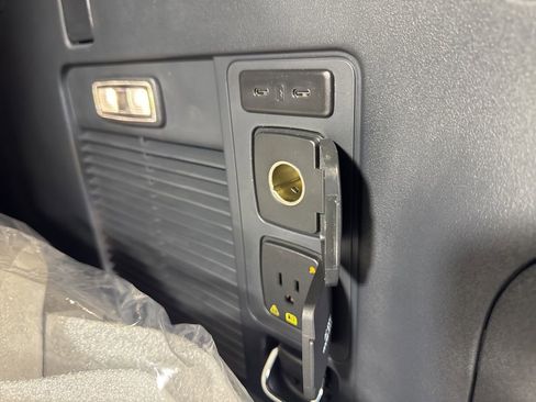 New 2025 Lincoln Navigator L Reserve w/ Jet Appearance Package image 63