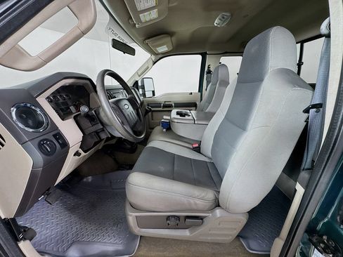 Used 2010 Ford F250 4x4 SuperCab Super Duty image 12