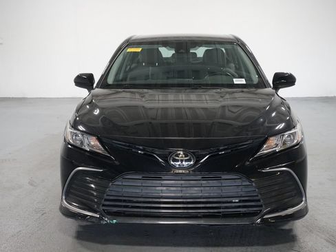 Used 2024 Toyota Camry LE FWD image 2