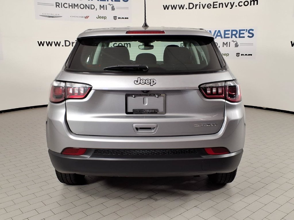 Used 2021 Jeep Compass Sport w/ Cold Weather Group FWD image 5