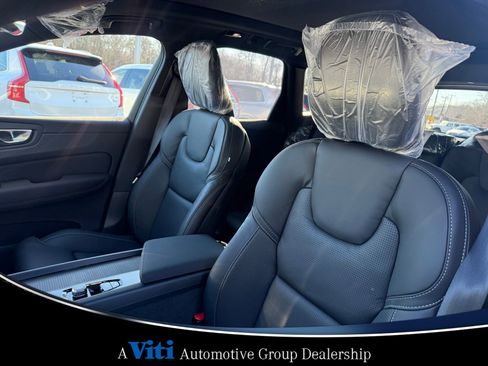 Used 2026 Volvo XC60 B5 Ultra w/ Protection Package Premier AWD/4WD image 13