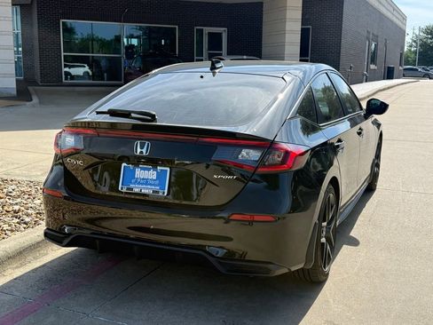 Used 2024 Honda Civic Sport image 6