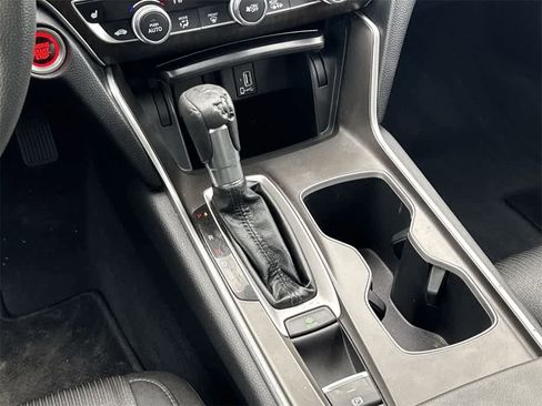 Used 2019 Honda Accord EX image 17