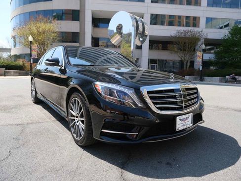 Used 2016 Mercedes-Benz S 550 4MATIC Sedan image 2