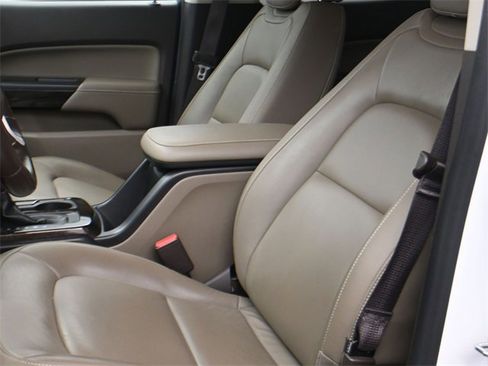 Used 2018 GMC Canyon SLT w/ Driver Alert Package image 10