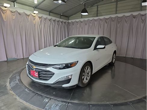 Used 2022 Chevrolet Malibu LT image 3